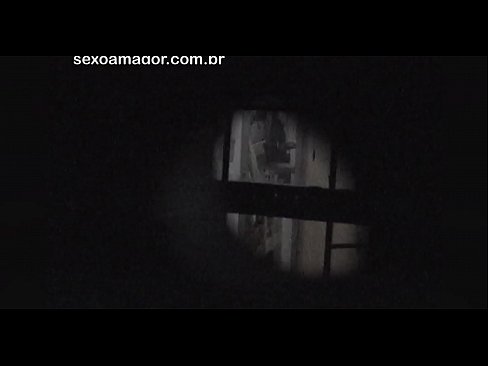 ❤️ Блондинку тайно снимает на видео соседский вуайерист, спрятанный за полыми кирпичами ☑ Жесткое порно на сайте xxxdeutschepornos.ru ❌